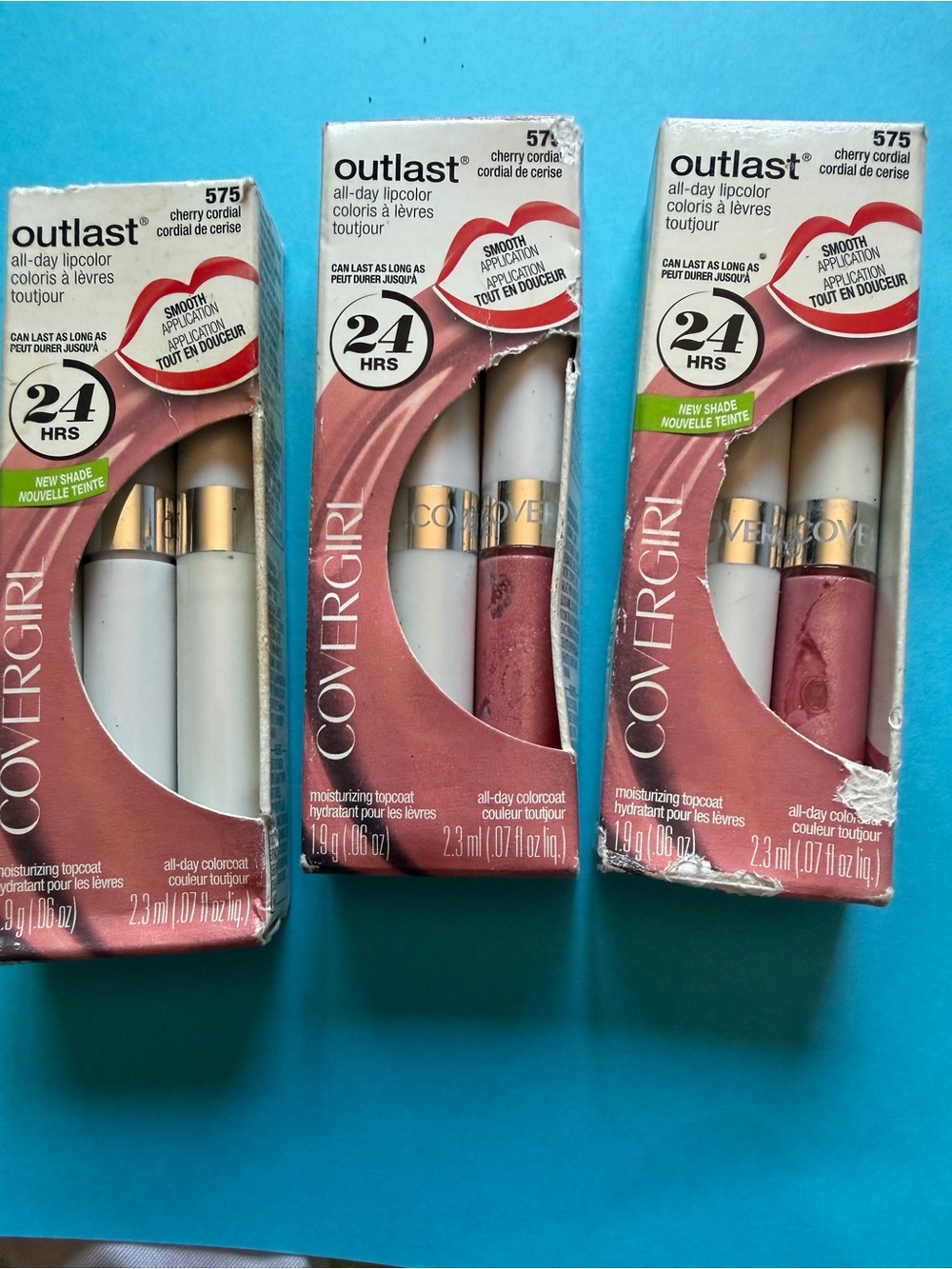 COVERGIRL Outlast All-Day Lipcolor + Topcoat in Cherry Cordial (575) - Pink Red